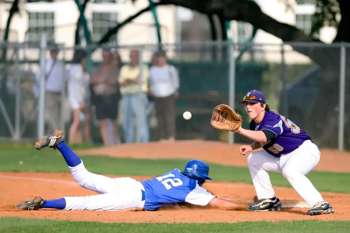 What is an expert Baseball Coach?