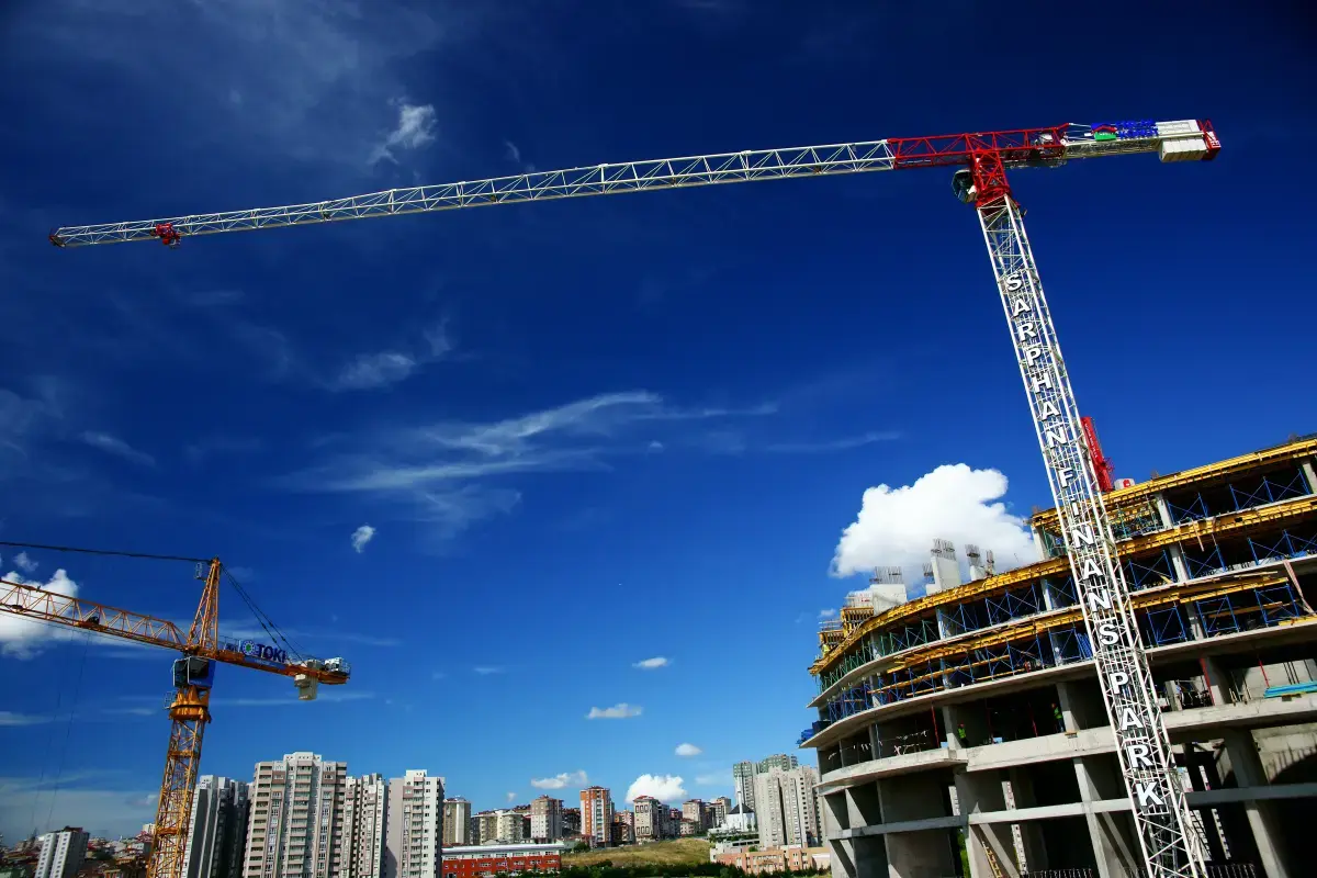 What is an expert Crane Operator?