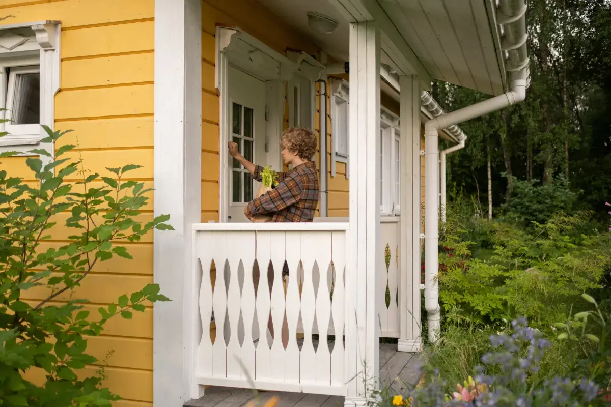 Working Conditions of a Door to Door Salesman?