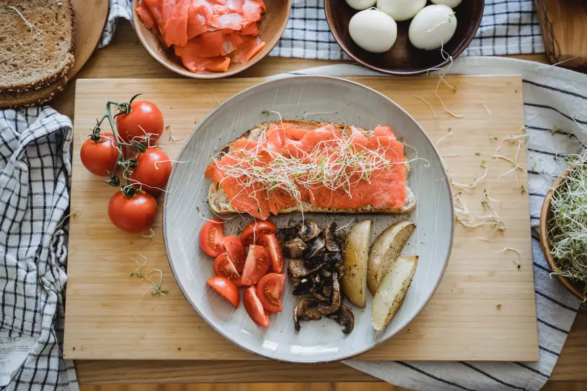 What is an expert Food Critic?