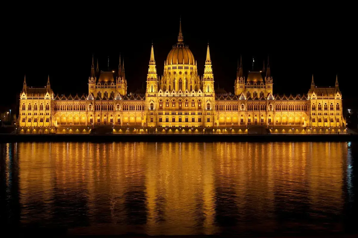 Hungary 2026 Job Market Report Image2