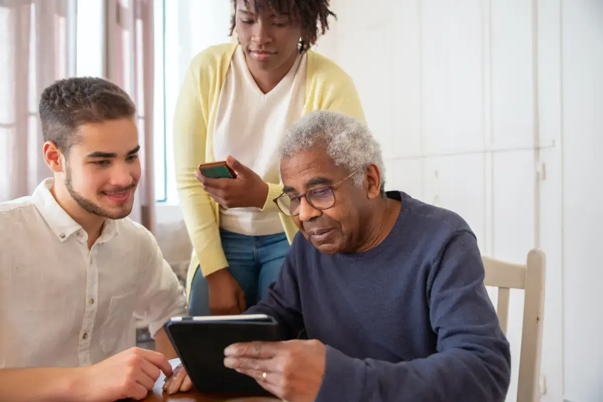 Internship vs. Volunteer Work: Understanding the Key Differences Image1