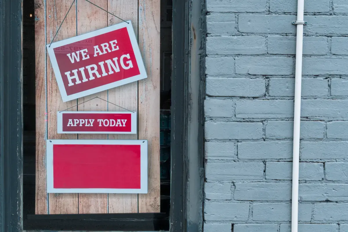How to Handle Multiple Job Offers Image1