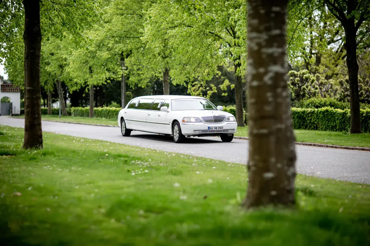 What is a Limo Hire?