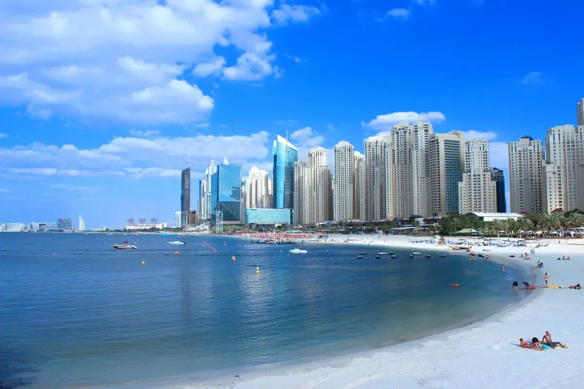 Living in in United Arab Emirates in 2025
