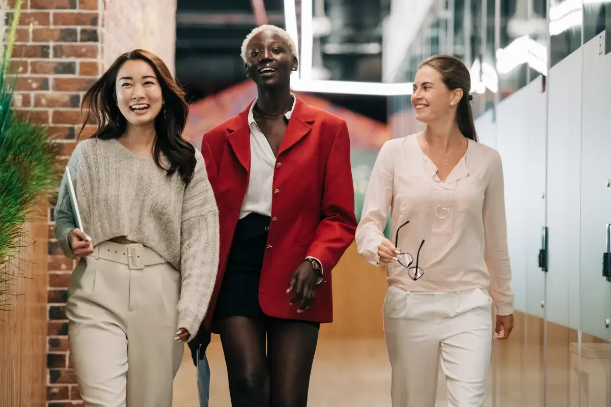 Navigating Office Politics: The Dos and Don'ts & Taking the High Road Image2