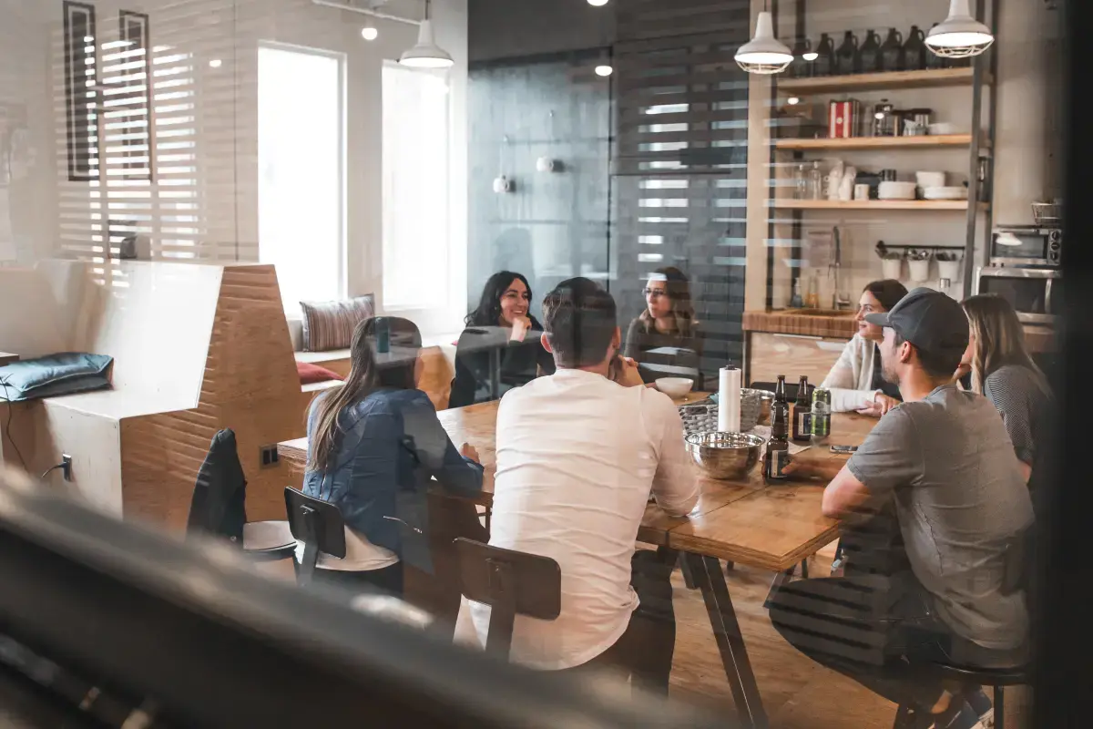Navigating Office Politics: The Dos and Don'ts & Taking the High Road Image5