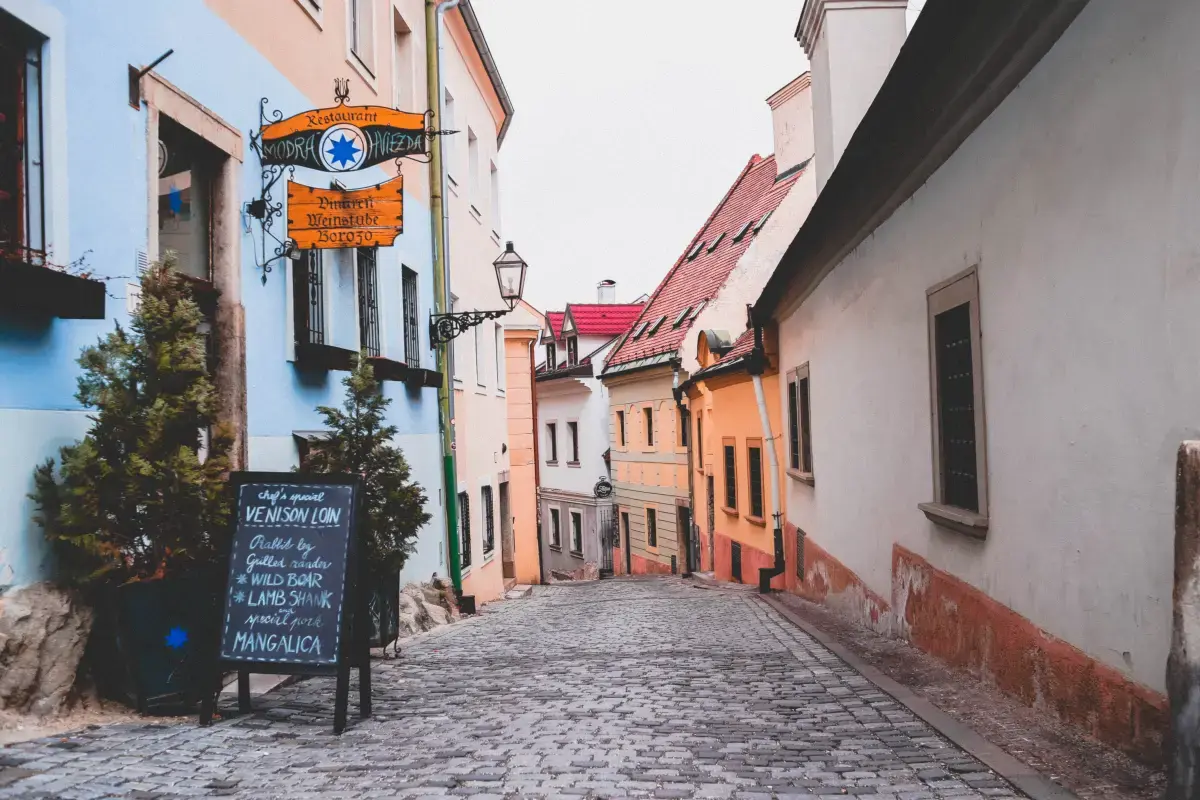 Slovakia 2026 Job Market Report Image3