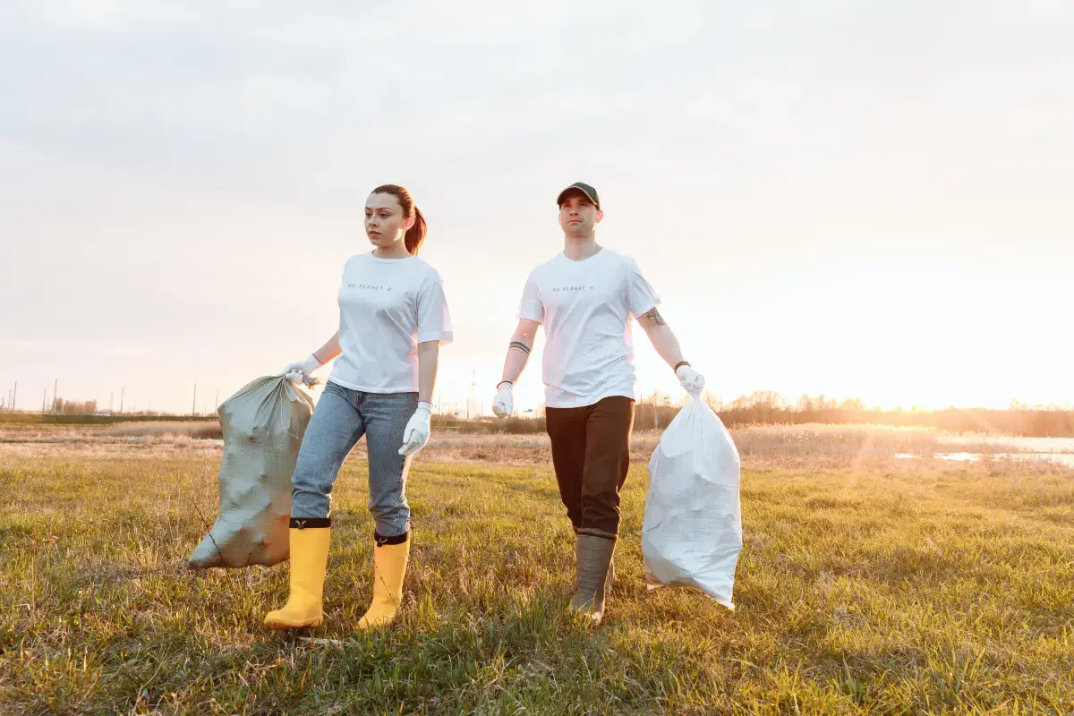 Do Volunteers Need Contracts? Exploring the Benefits and Necessity Image1
