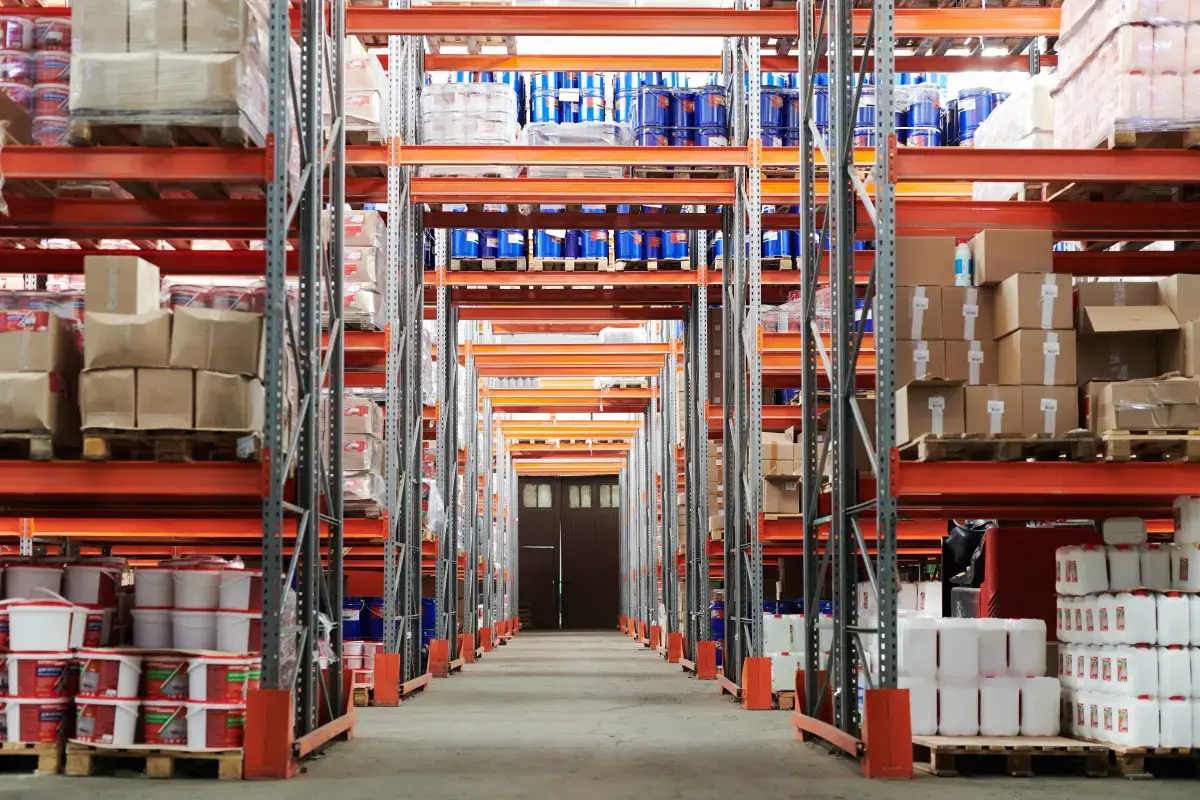 What is a Warehouse Worker?